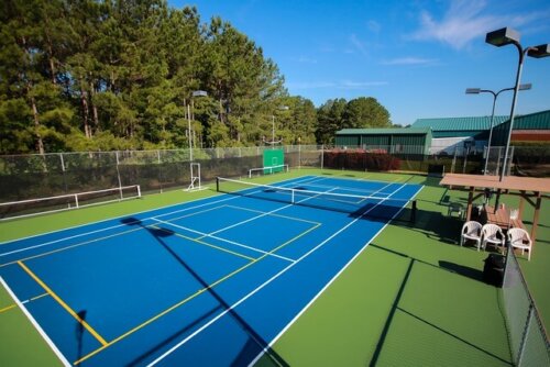 asphalt tennis court 5354328 640 e1747067883198