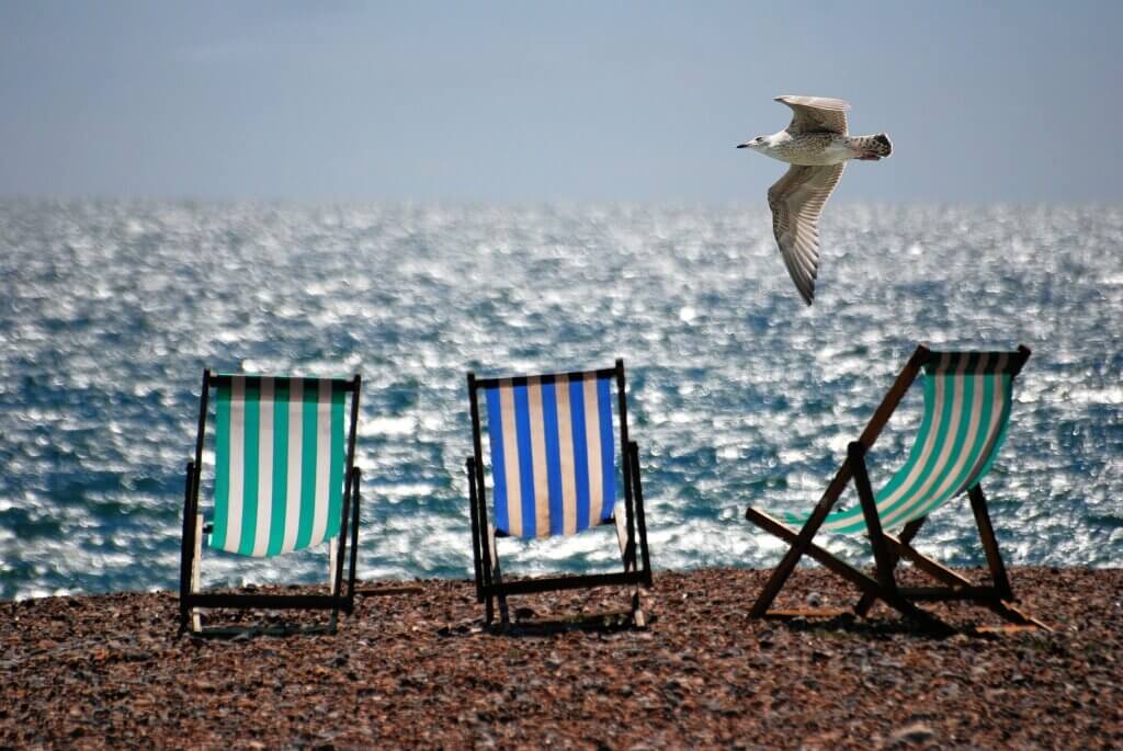 deckchairs 355596 1920 1