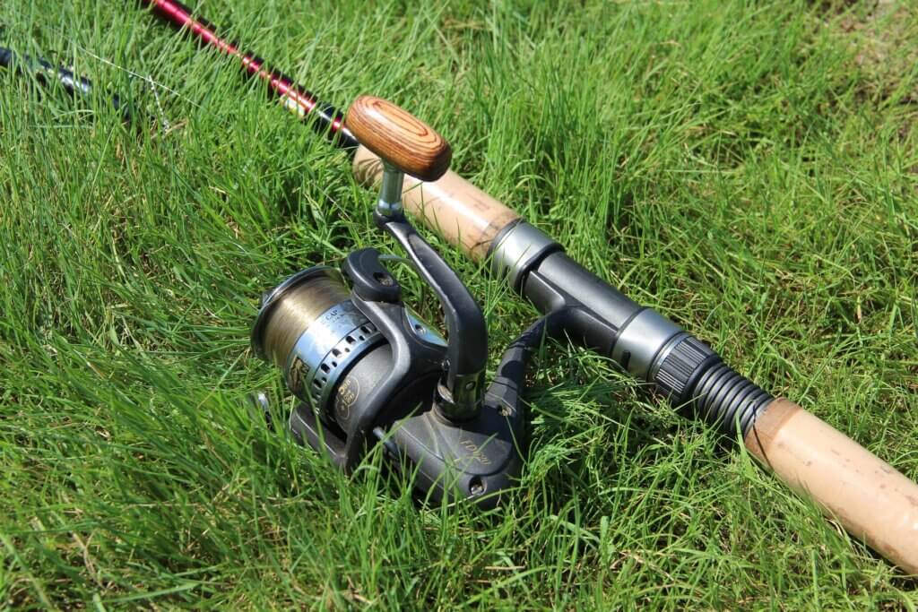 fishing rod 7213207 1920