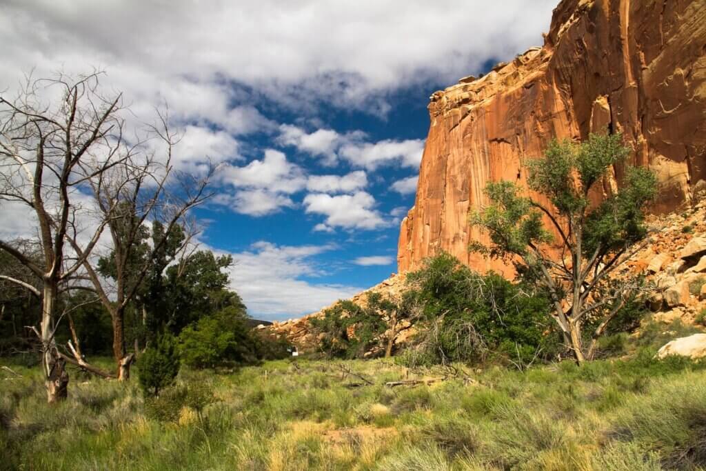 hikersbay capitol reef 457500 1920