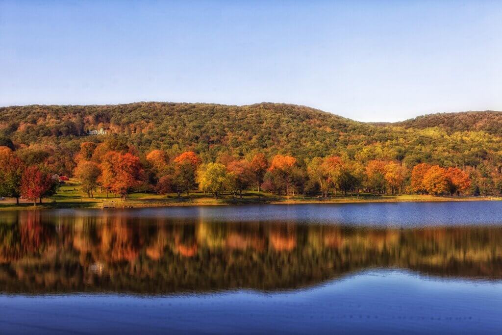 squantz pond 209864 1920